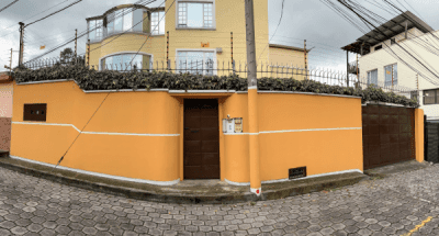 Fábrica pizarras quito. Instalaciones y oficina de ventas
