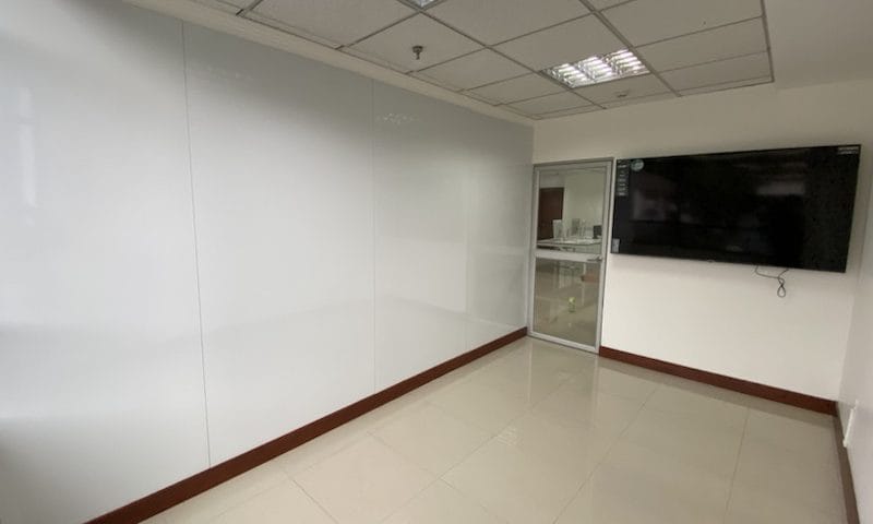 Información de contacto pizarras quito